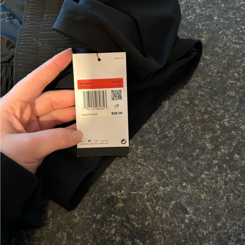 Band new nike dry fit size Large